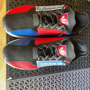 Mens adidas nmd r1 v2 size 9 1/2
